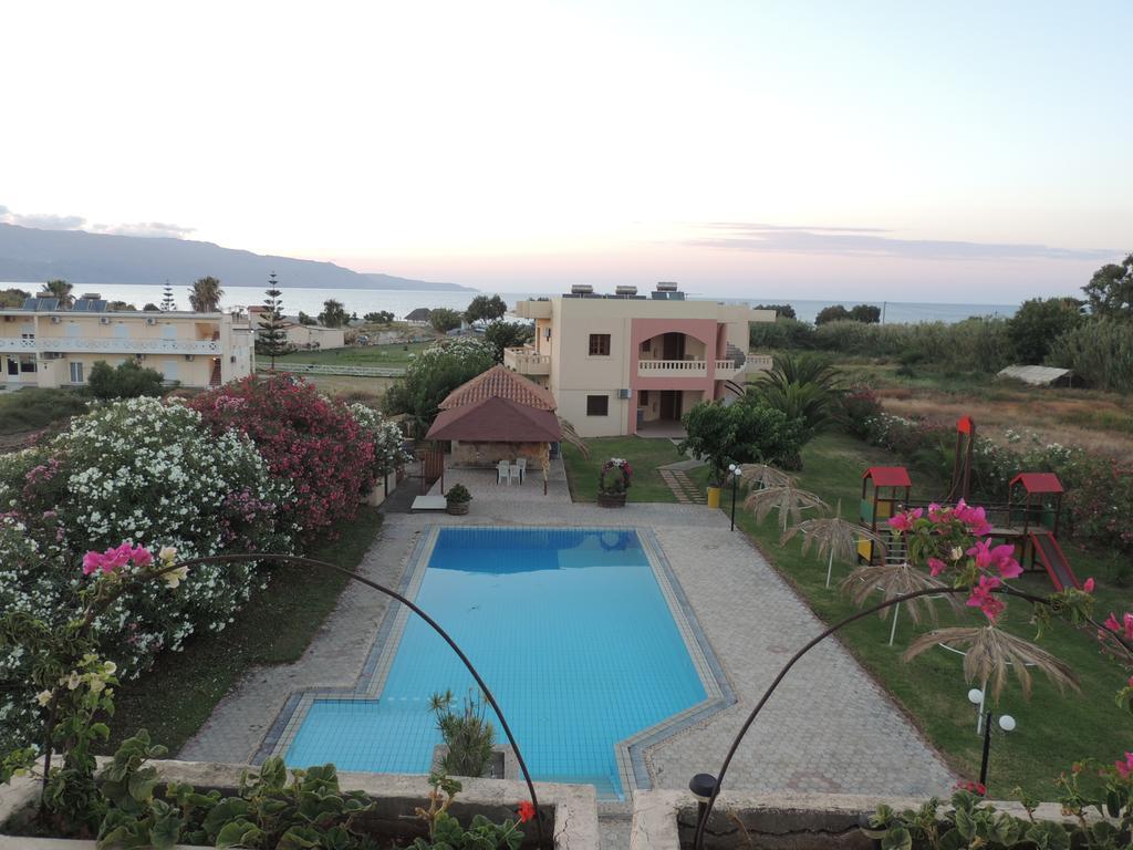 Villa Rita Apartments A Tavronitis エクステリア 写真