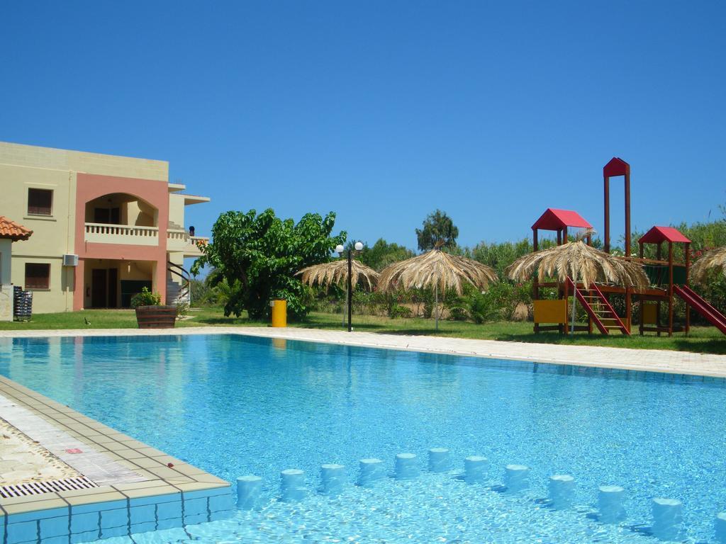 Villa Rita Apartments A Tavronitis エクステリア 写真
