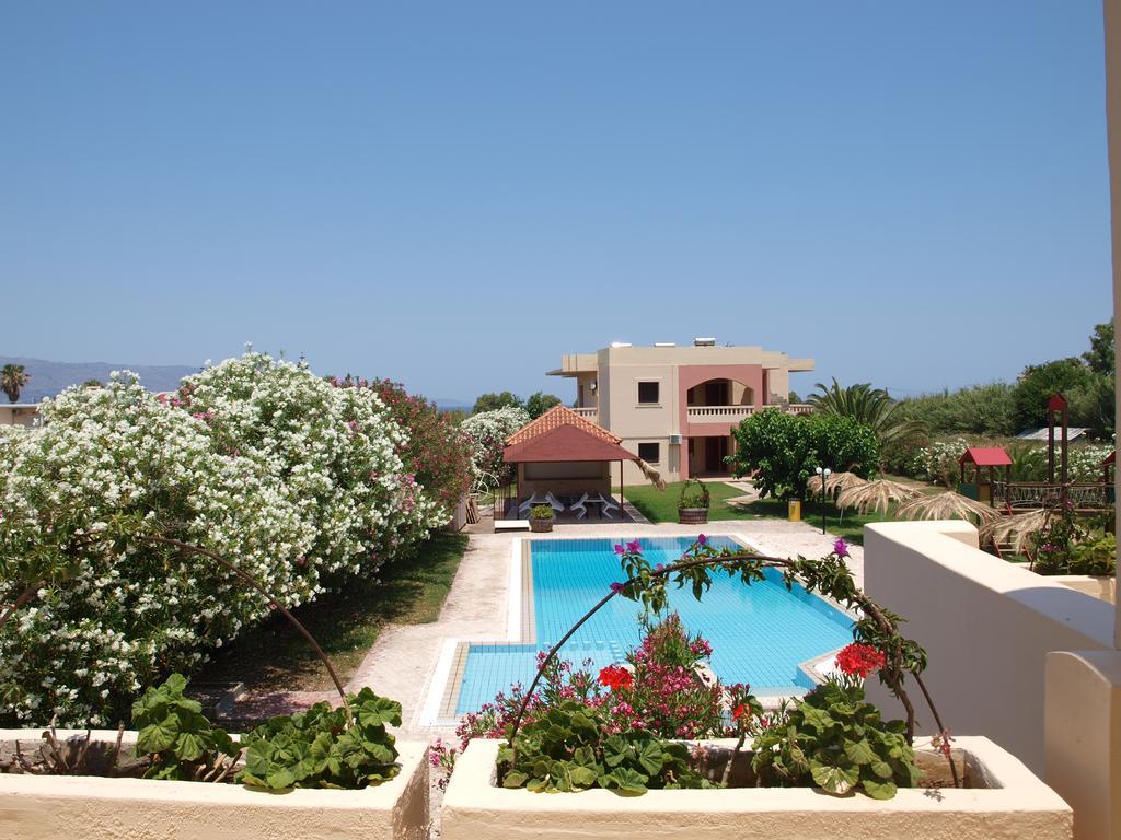 Villa Rita Apartments A Tavronitis エクステリア 写真