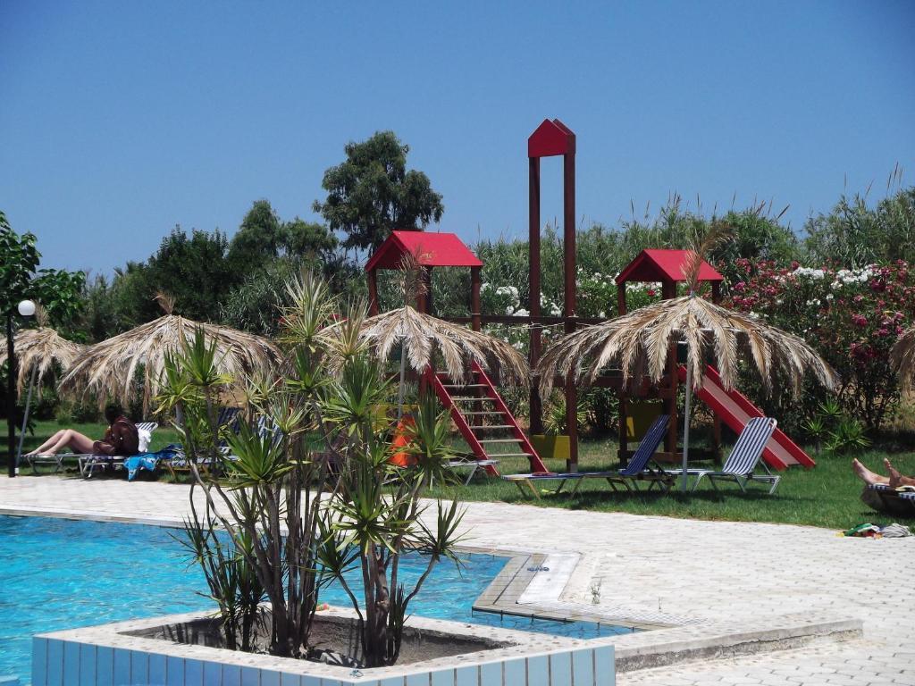 Villa Rita Apartments A Tavronitis エクステリア 写真