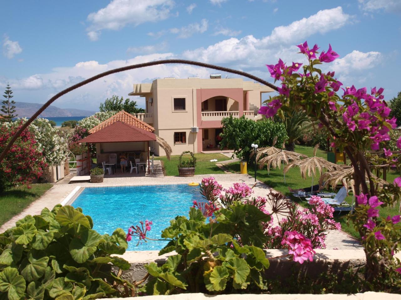 Villa Rita Apartments A Tavronitis エクステリア 写真
