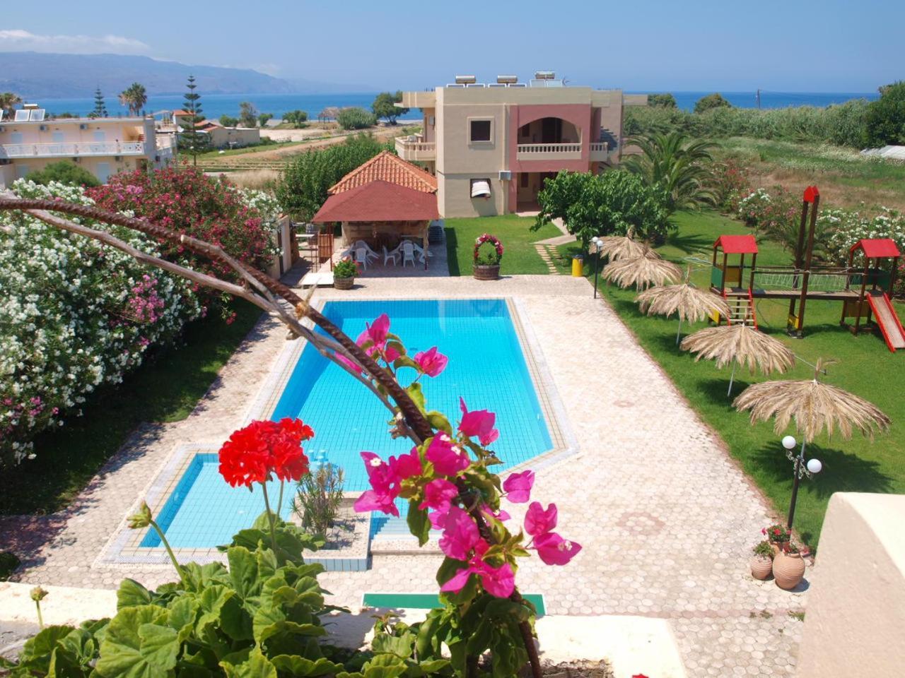Villa Rita Apartments A Tavronitis エクステリア 写真