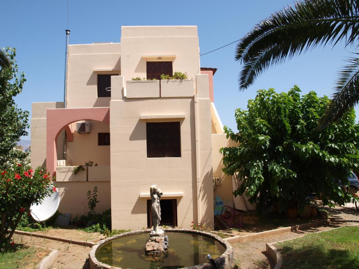 Villa Rita Apartments A Tavronitis エクステリア 写真