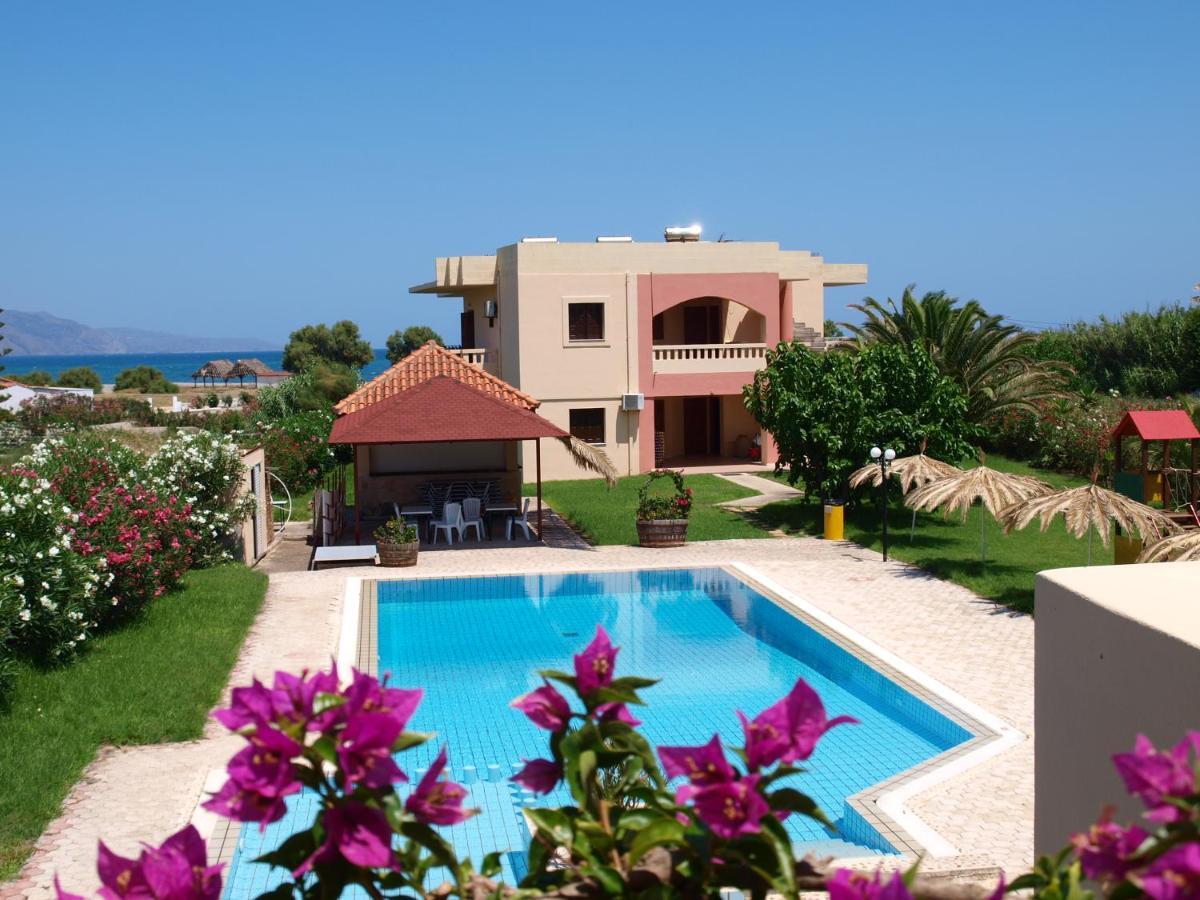 Villa Rita Apartments A Tavronitis エクステリア 写真